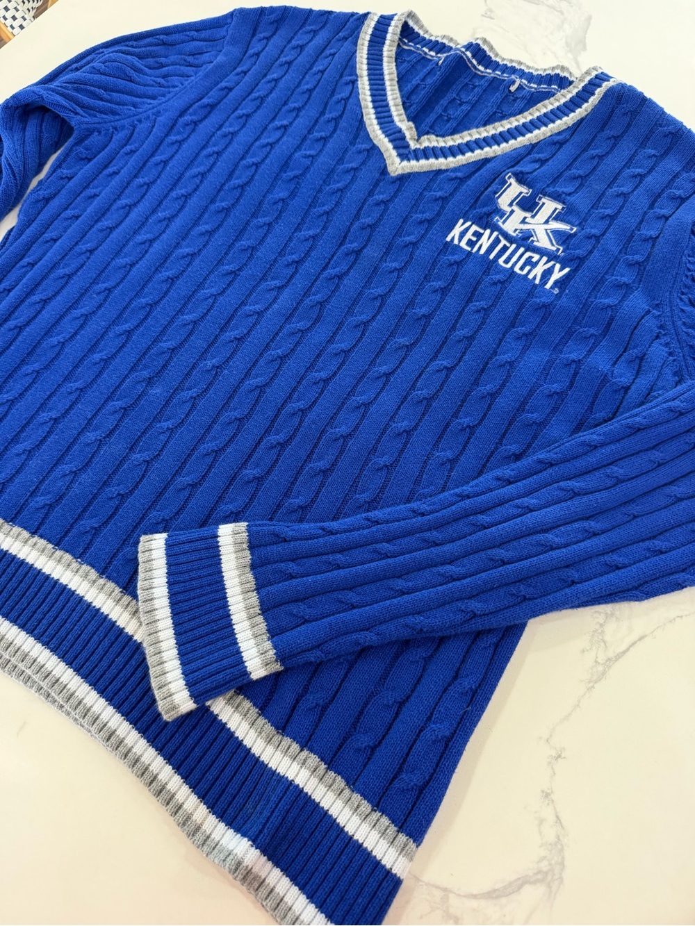 Vintage University of Kentucky Wildcats Cable Knit V-Neck Sweater Women's Large